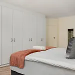 Island Club Luxury Apartments